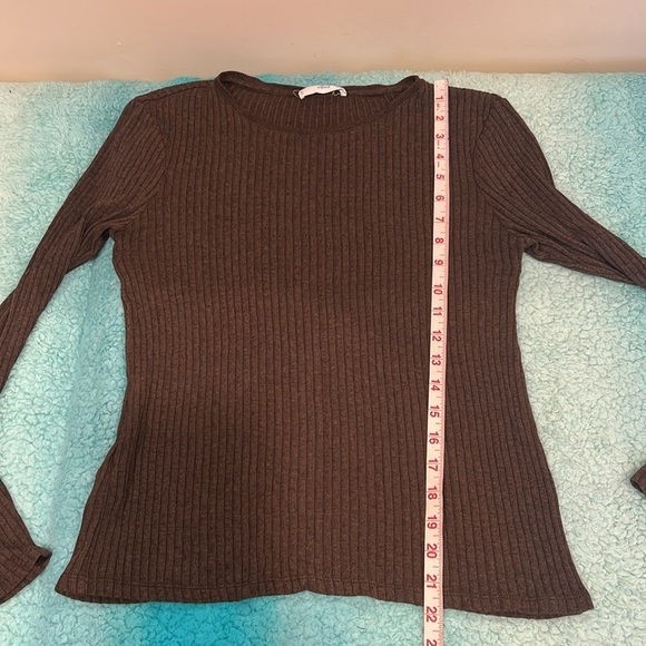 🔥Mango Chocolate Ribbed Knit Top🔥 - Picture 4 of 6